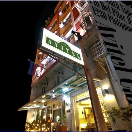 Avitel Hotel Makati City Bagian luar foto