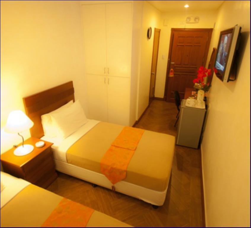 Avitel Hotel Makati City Ruang foto